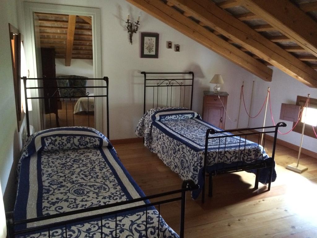 Villa Pastori Mira Chambre photo